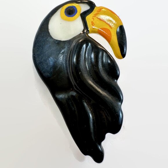 Toucan Brooch, Bird Brooch, Ceramic, Vintage, Funky, Kitschy, Handmade, 2 1/4" - Picture 2 of 3